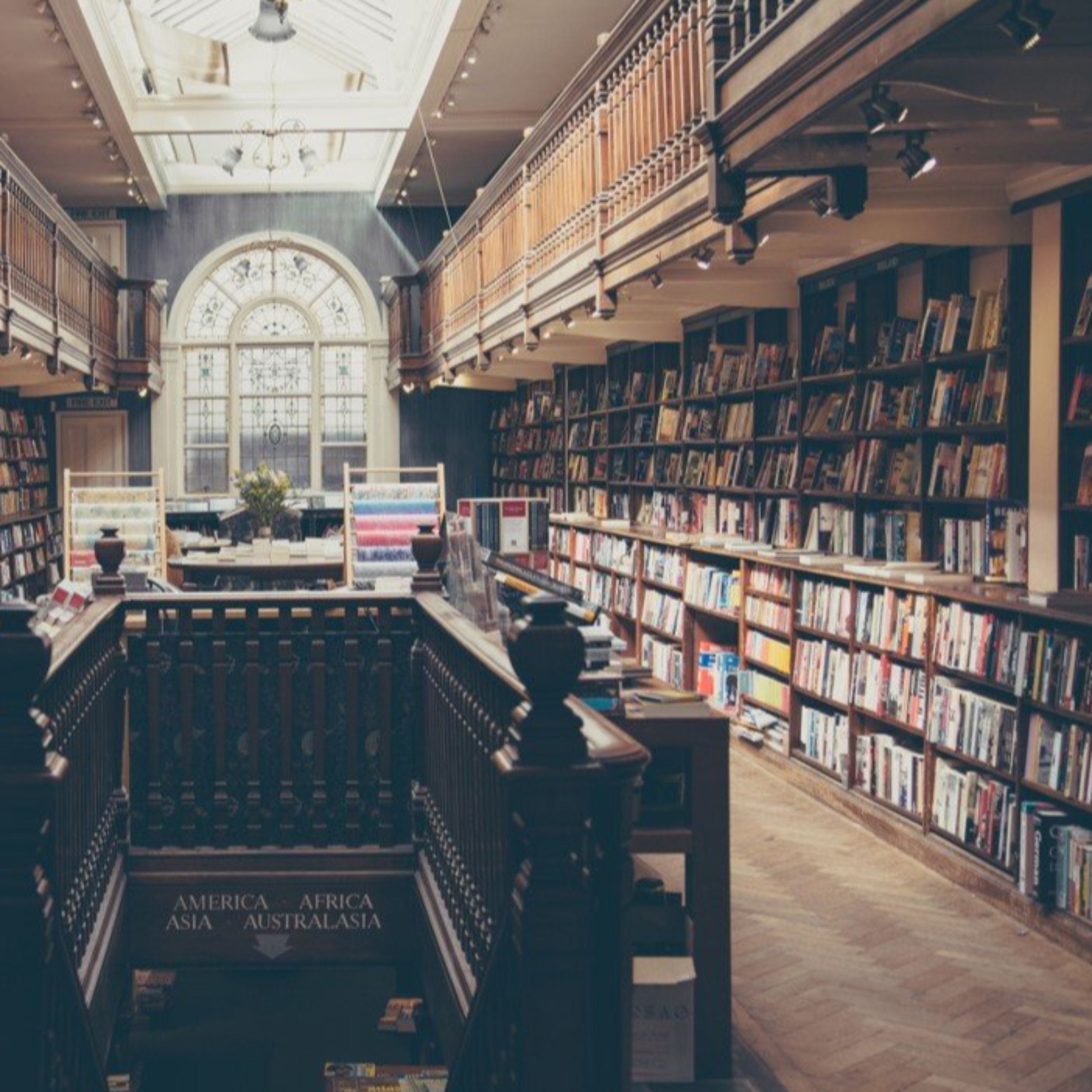 Vintage Bookstore Fragrance Oil (PF)